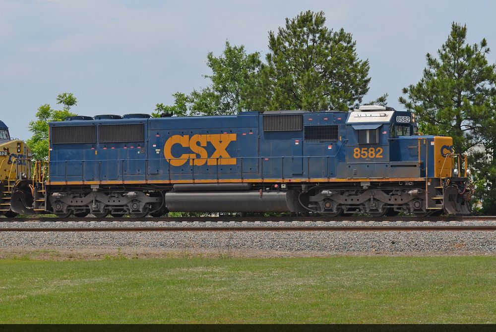 CSX 8582